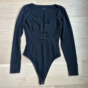 Good American Long Sleeve Lace Up Bodysuit